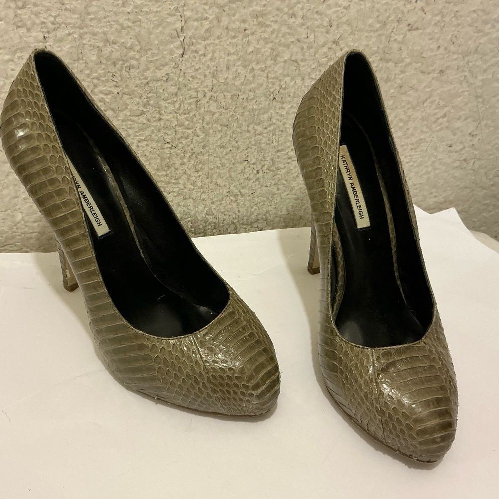Kathryn Amberleigh Chic Textured High Heel Pumps